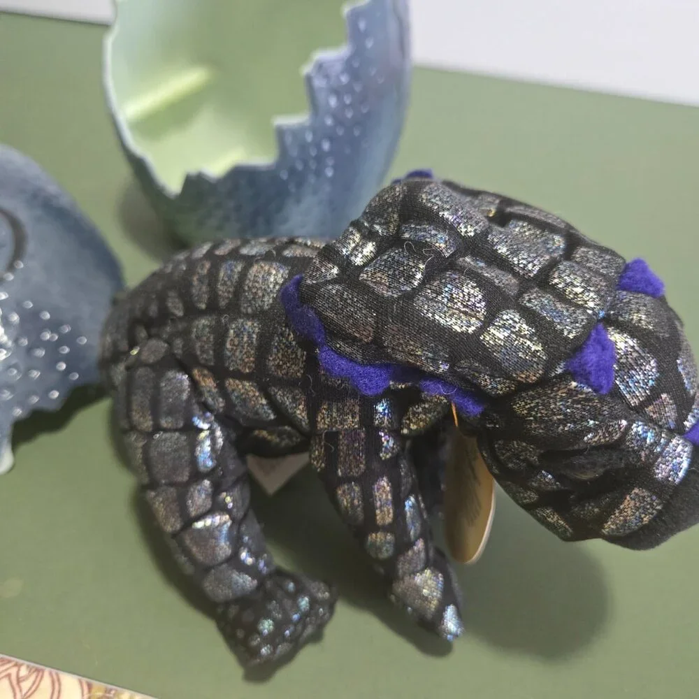 Hallmark Dinotopia Dinosaur - Picture 2 of 10